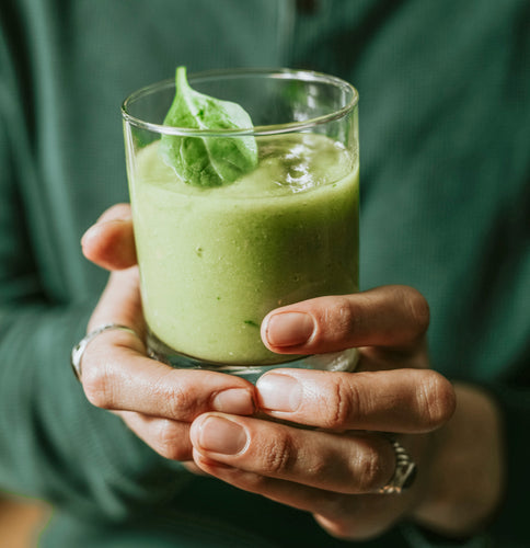 A creamy Healthy Digestion Smoothie, packed with ingredients like ginger and probiotics, promoting gut health and digestive support in a refreshing, smooth blend.